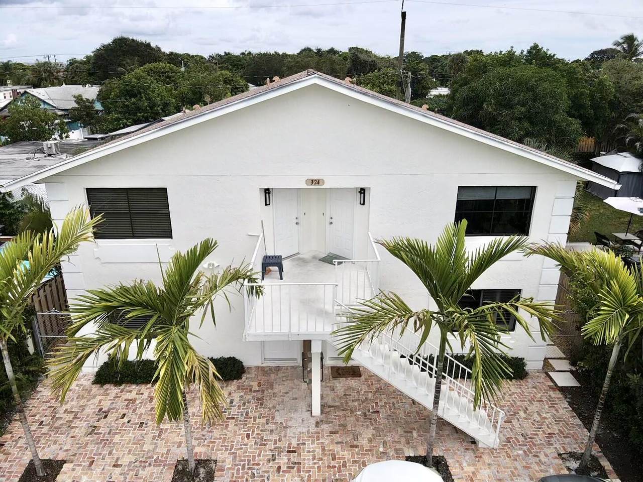 324 Ocean Breeze - Photo 1