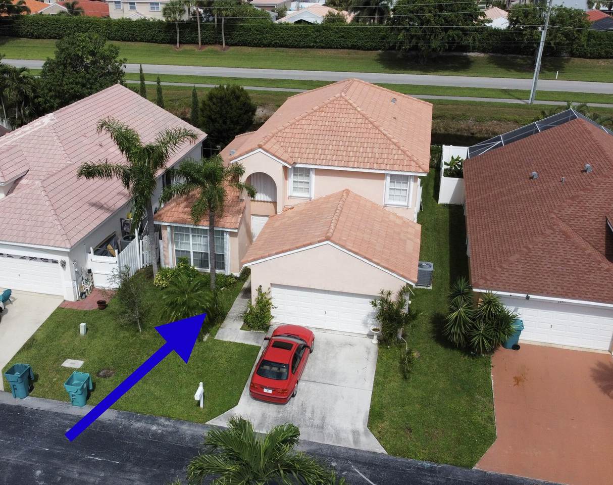1365 Fairfax Circle - Photo 1