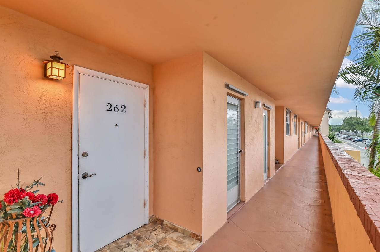 4500 Federal Highway - Photo 1