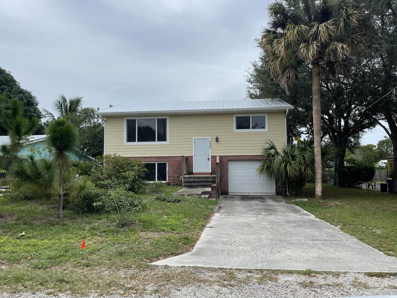 9005 Kingsley Street - Photo 1