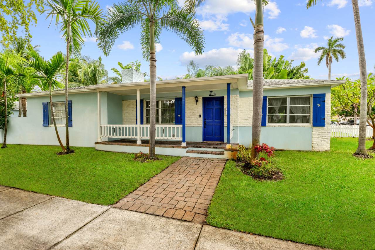 3415 Spruce Avenue - Photo 1