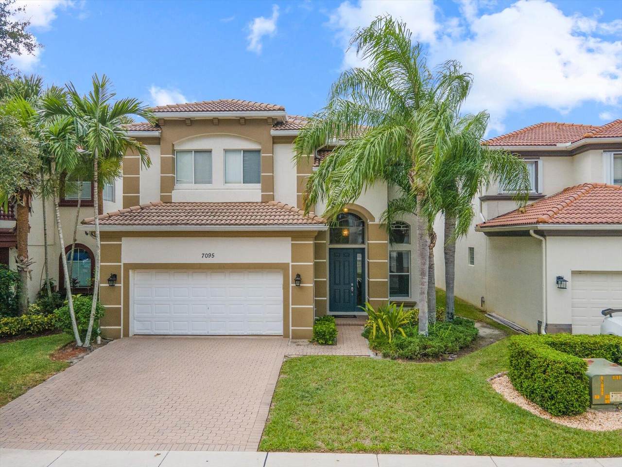 7095 Ivy Crossing Lane - Photo 1