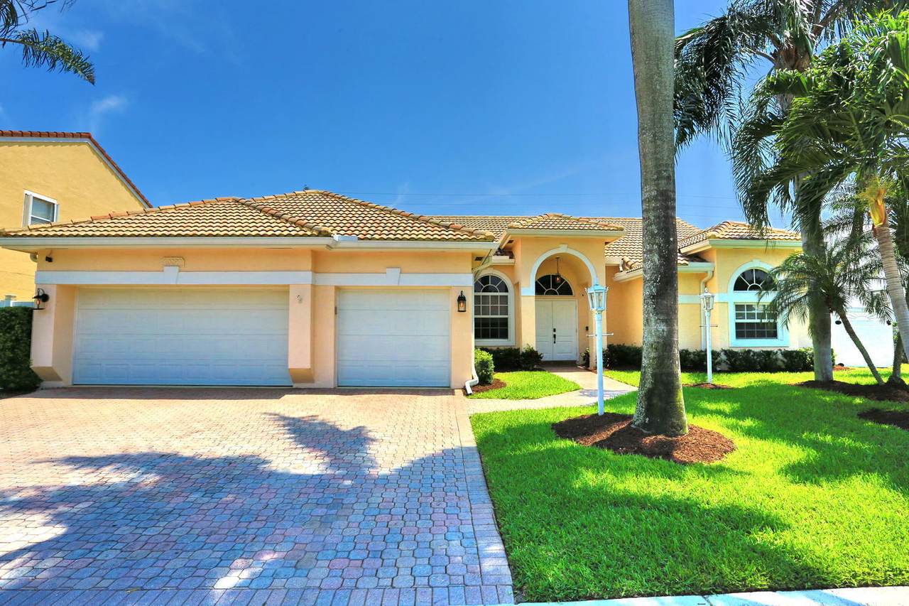10297 Allamanda Boulevard - Photo 1