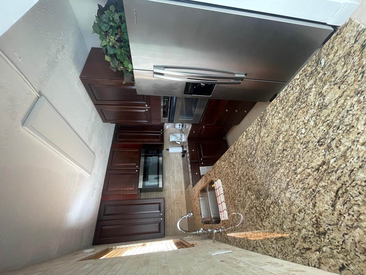 3000 Springdale Boulevard - Photo 1