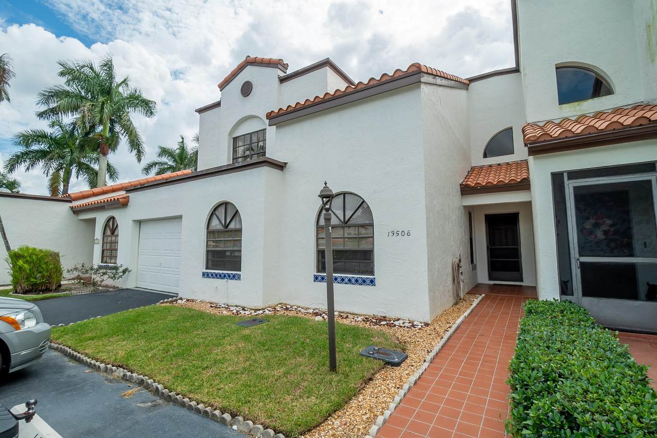 13506 Fountain View Boulevard - Photo 1
