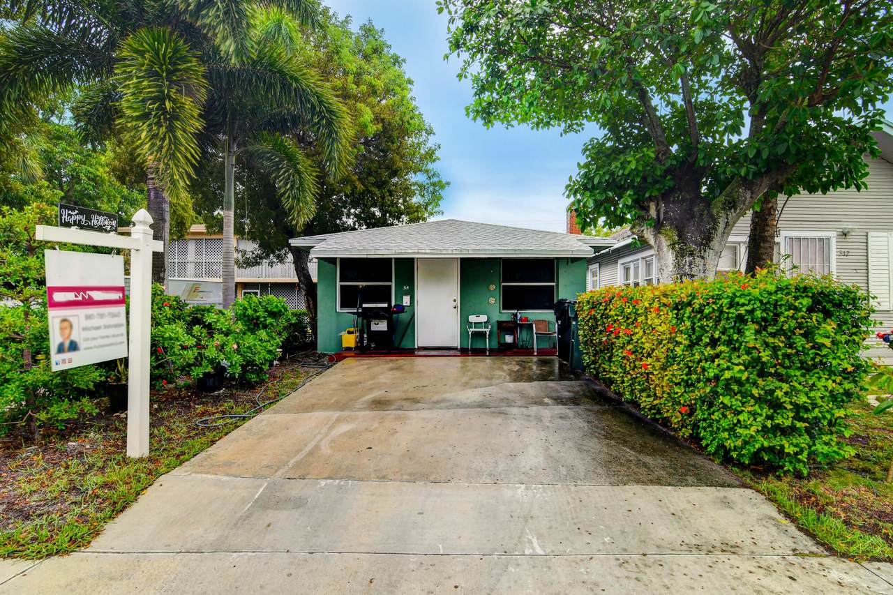 314 H Street - Photo 1