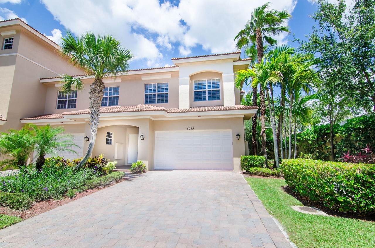 5035 Vine Cliff Way - Photo 1