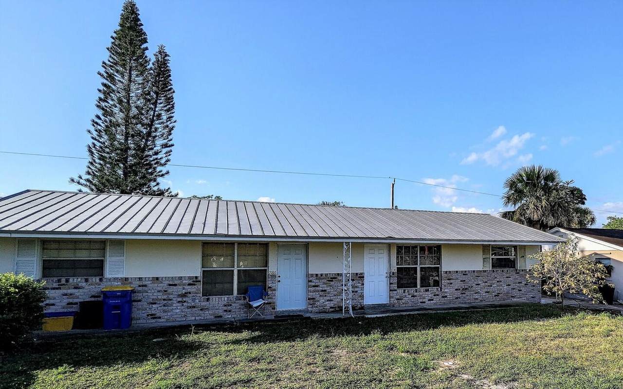 2176 Rustic Place - Photo 1