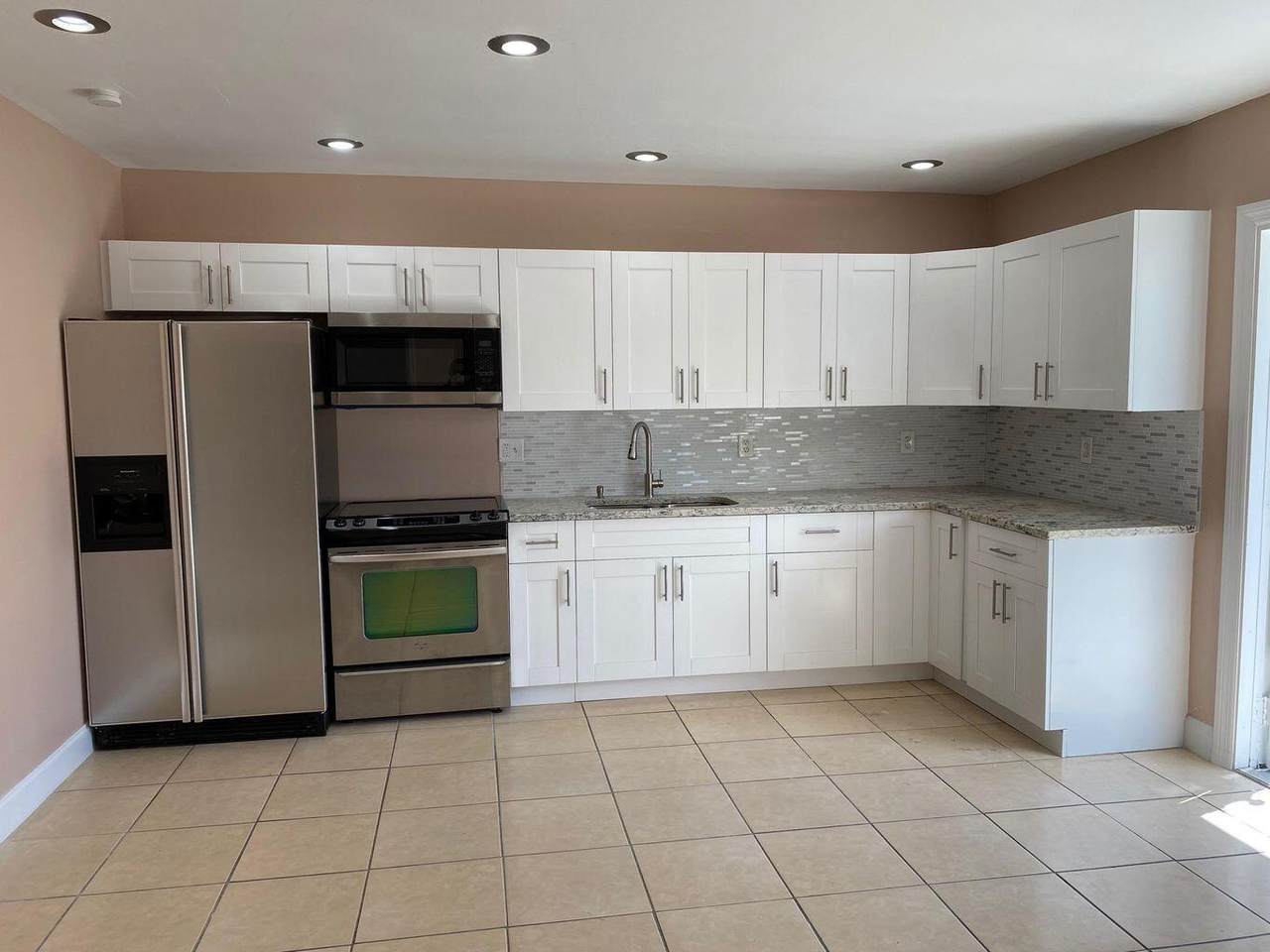 18 9th Avenue - Photo 1