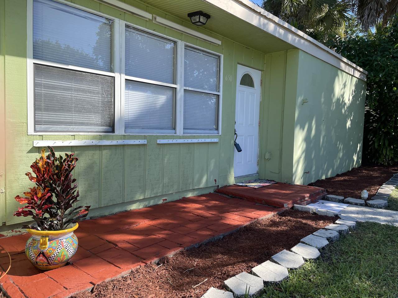 650 Hibiscus Drive - Photo 1