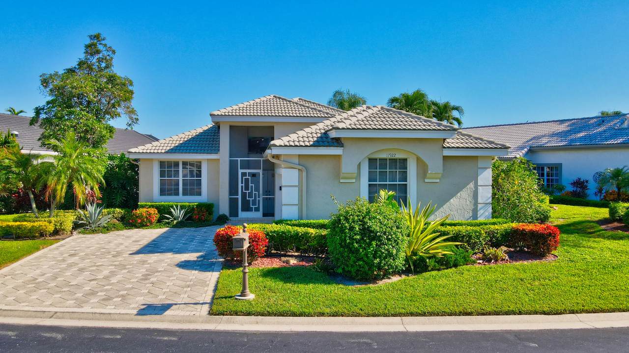 11922 Fountainside Circle - Photo 1