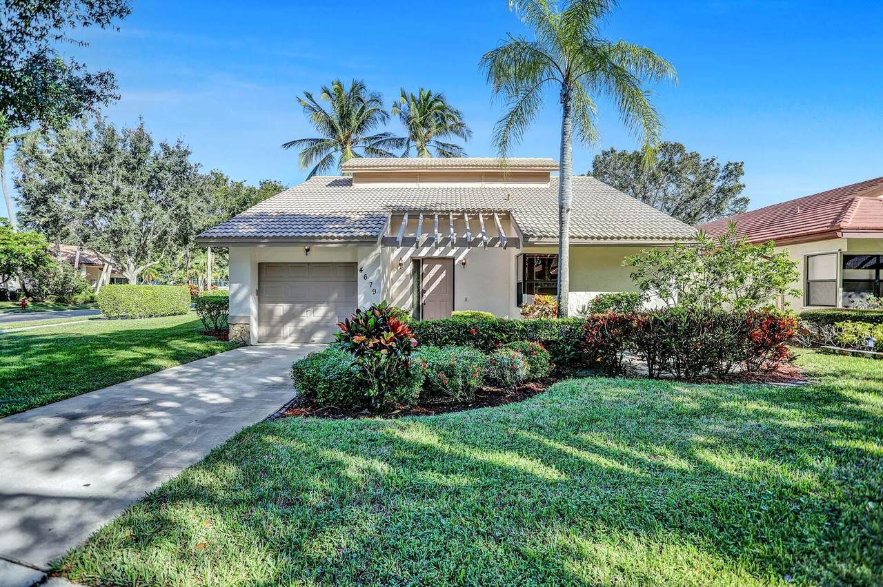 4679 Boxwood Circle - Photo 1