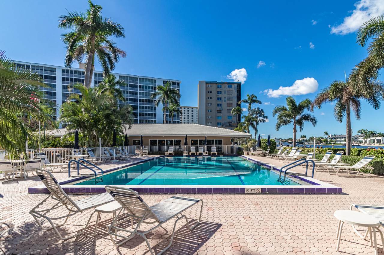 3224 Ocean Boulevard - Photo 1