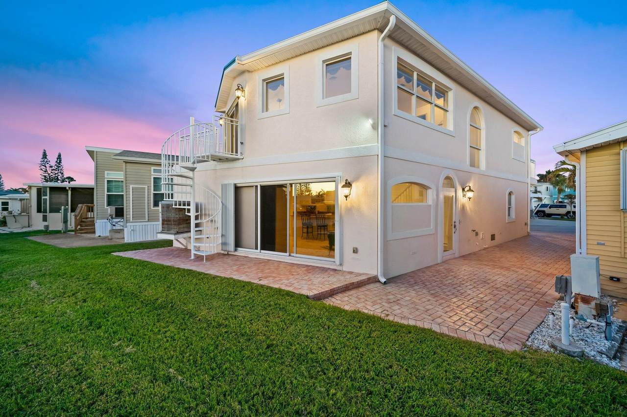 1333 Nettles Boulevard - Photo 1