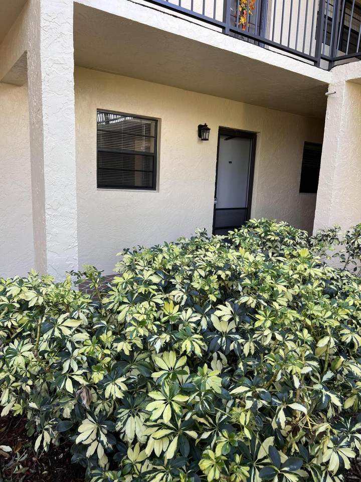 2050 Oleander Boulevard - Photo 1