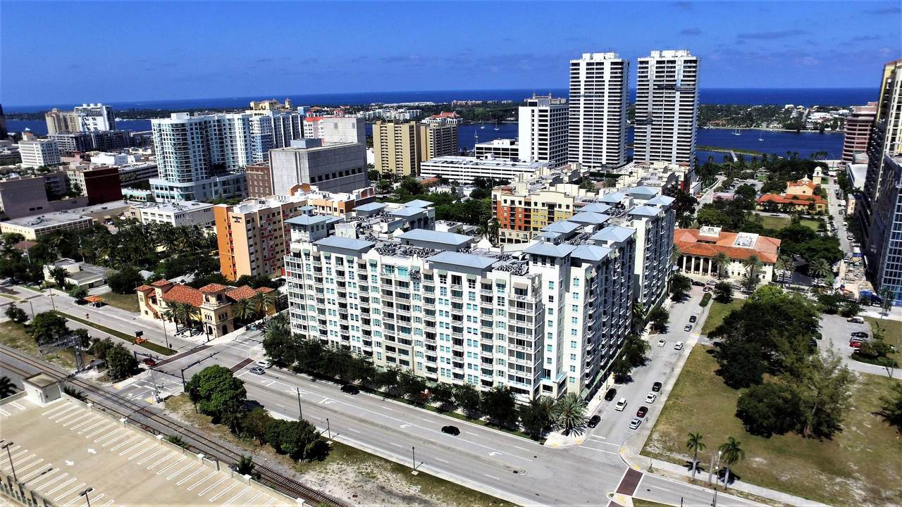 480 Hibiscus Street - Photo 1