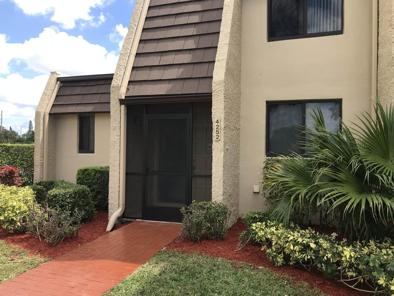 4258 D'este Court - Photo 1