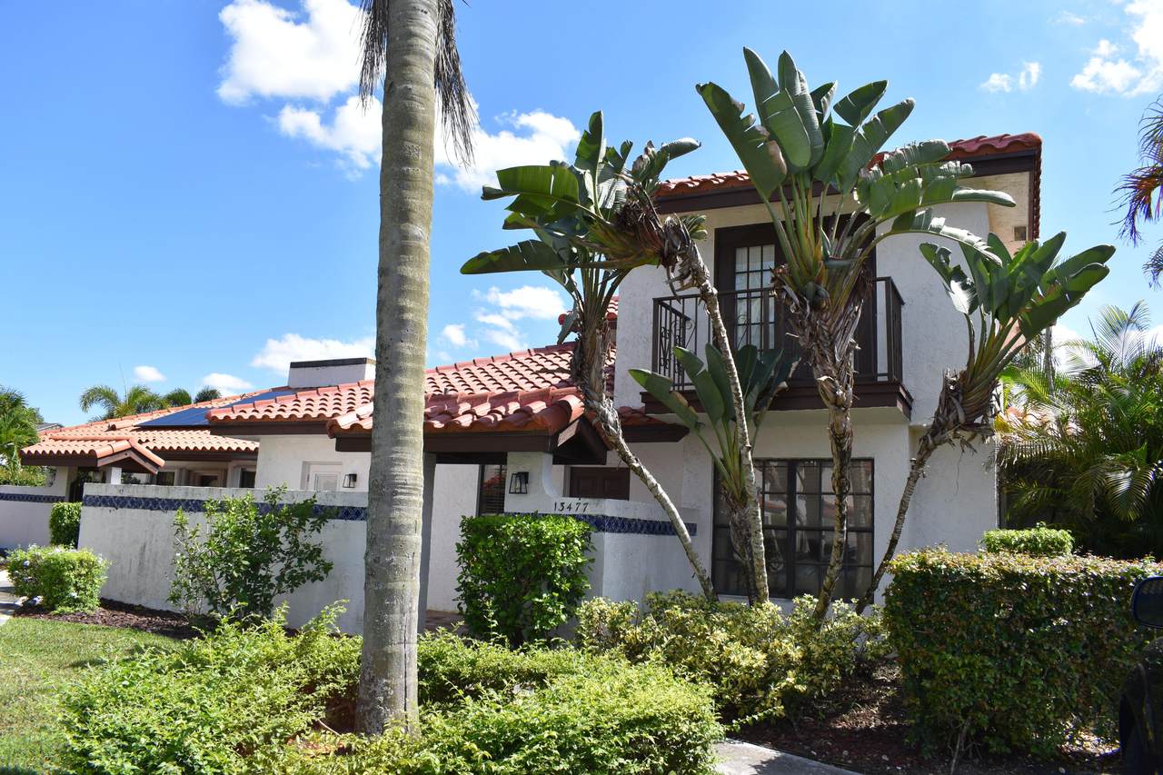 13477 Fountain View Boulevard - Photo 1