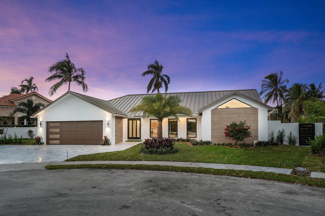843 Mulberry Drive - Photo 1