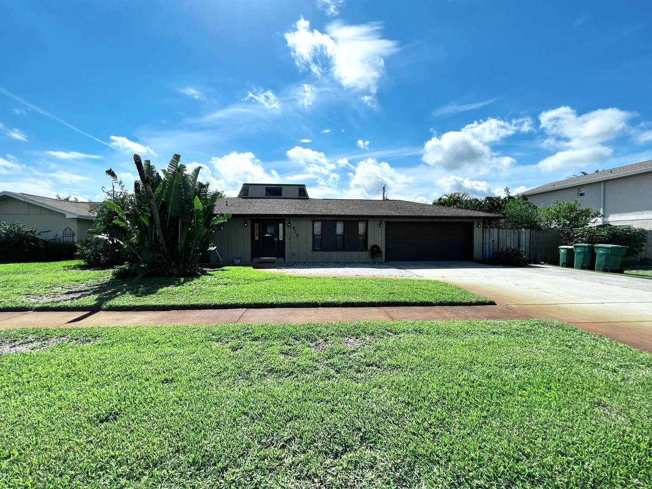 475 Lee Avenue - Photo 1