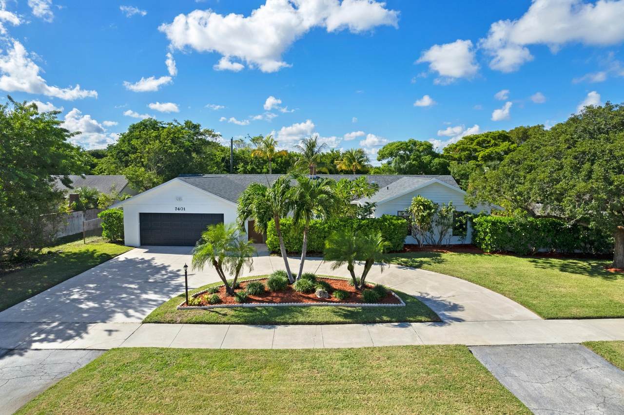 7401 Country Club Boulevard - Photo 1