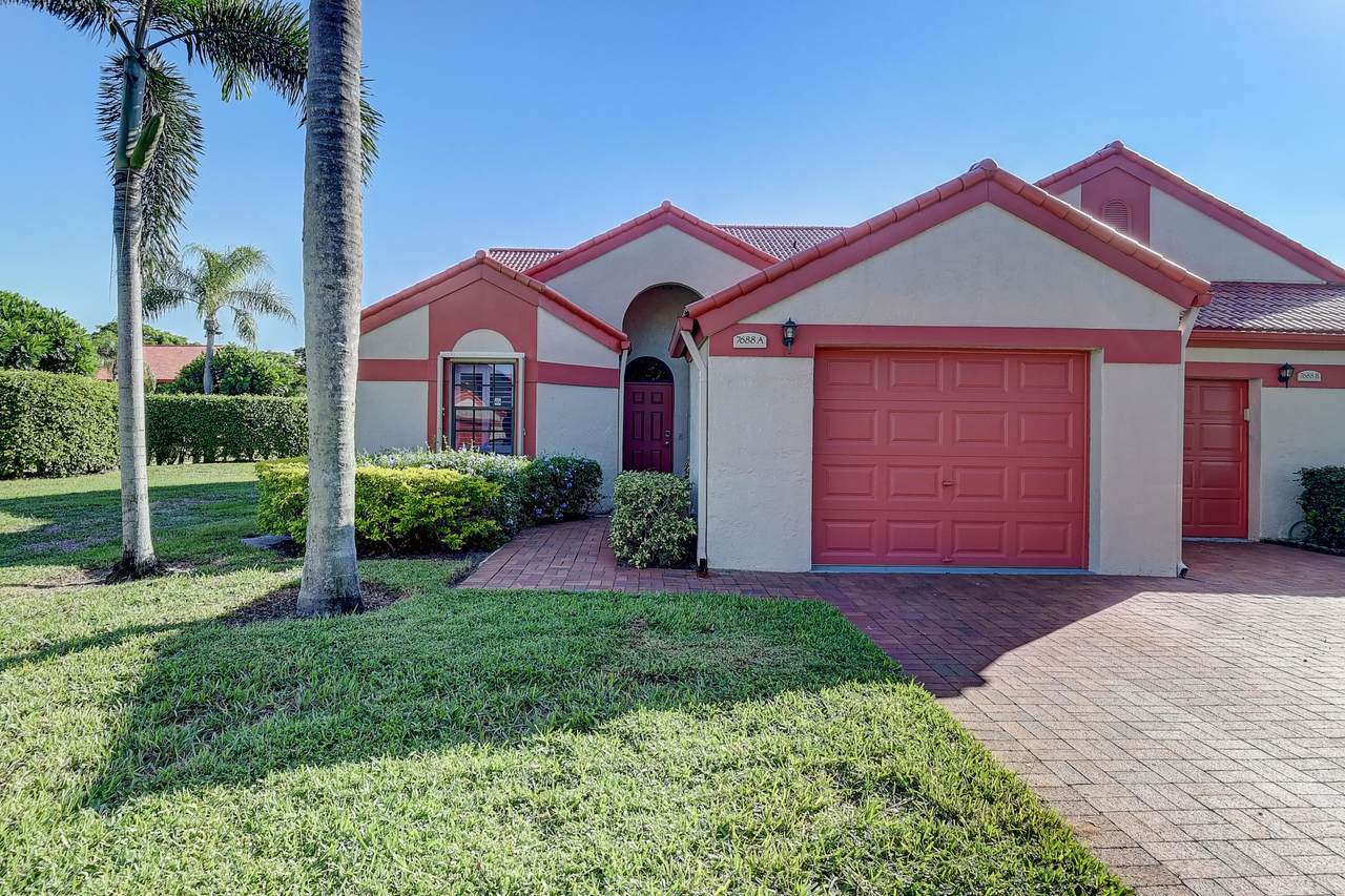 7688 Lexington Club Boulevard - Photo 1