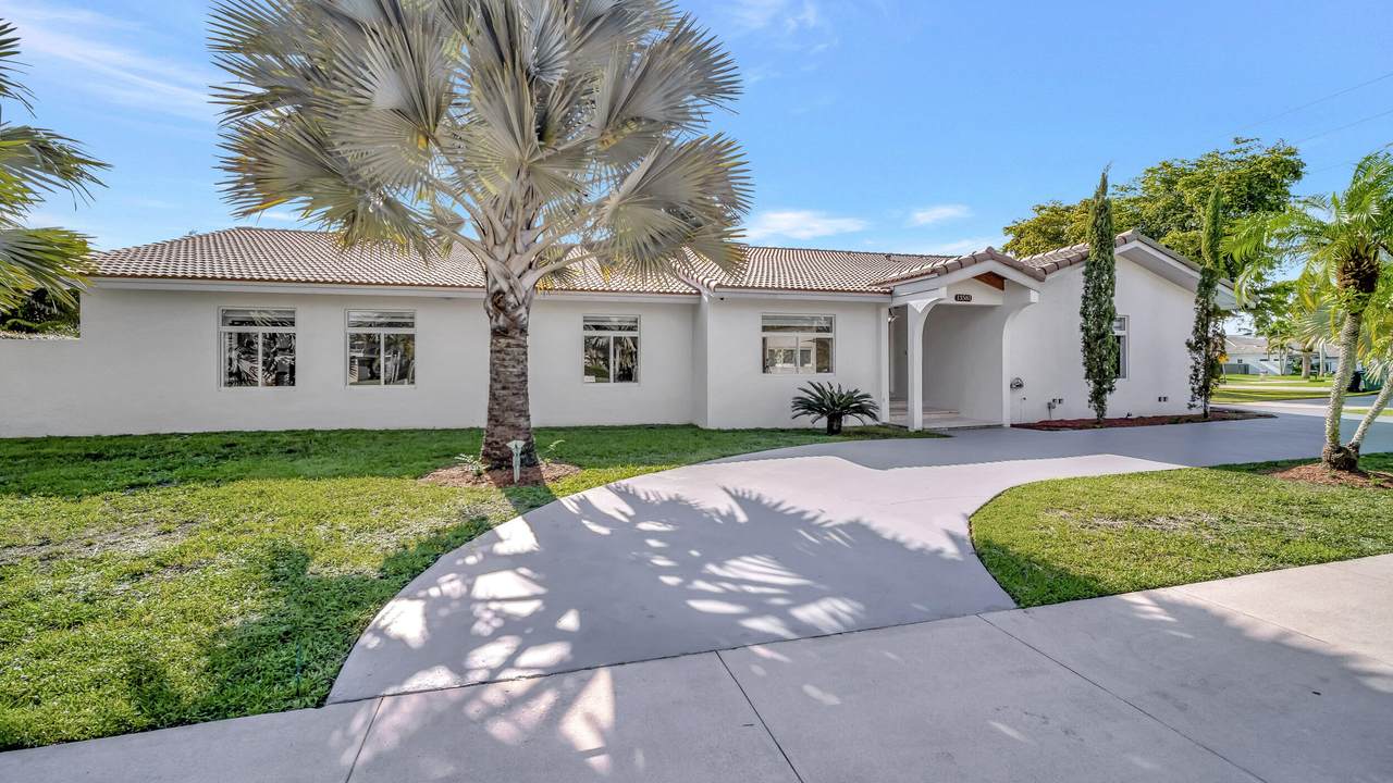 13581 112th Avenue - Photo 1