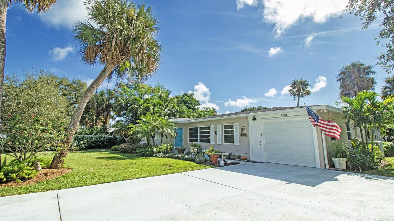 8208 Coconut Street - Photo 1