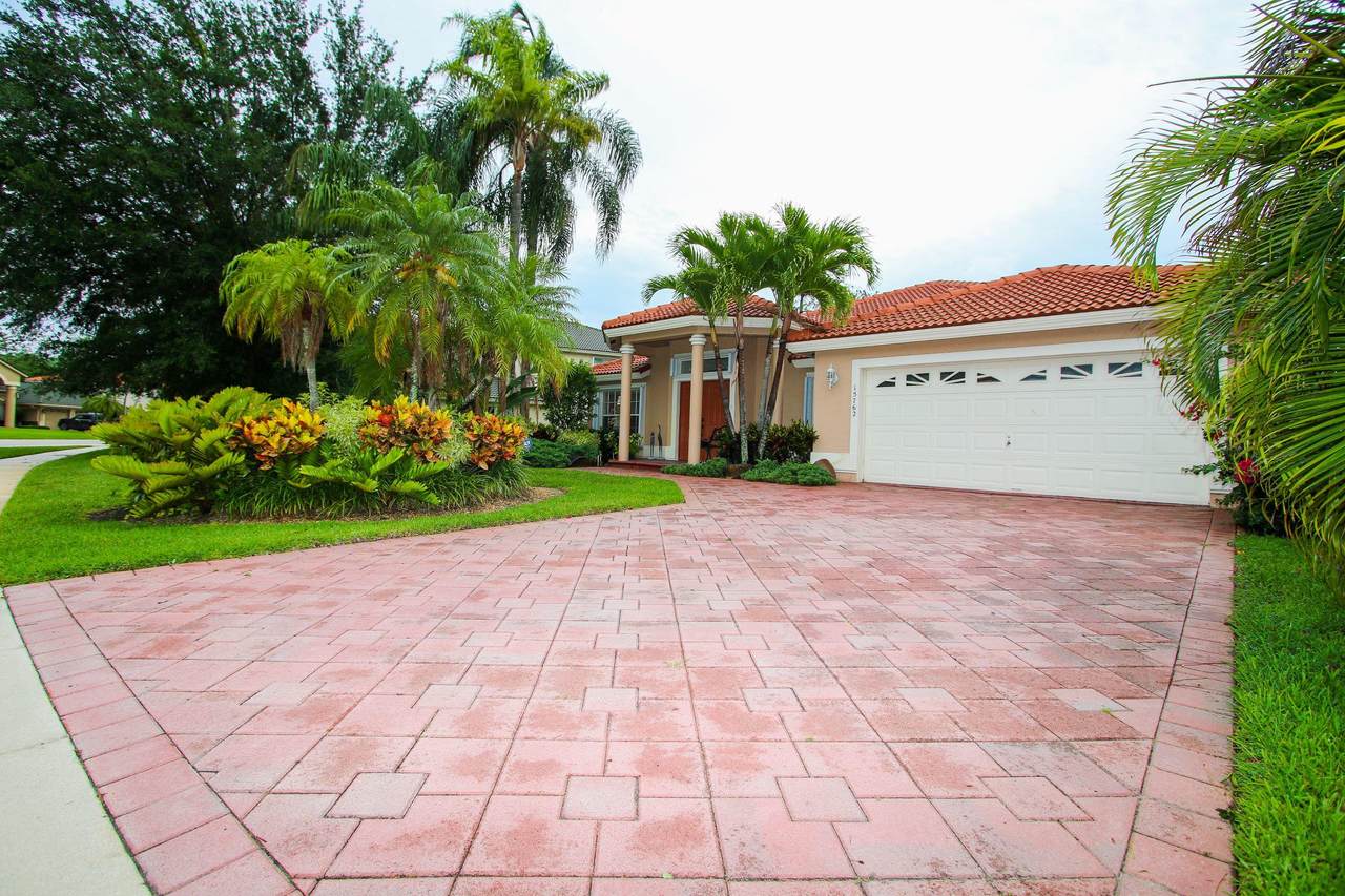 15762 Cypress Park Drive - Photo 1