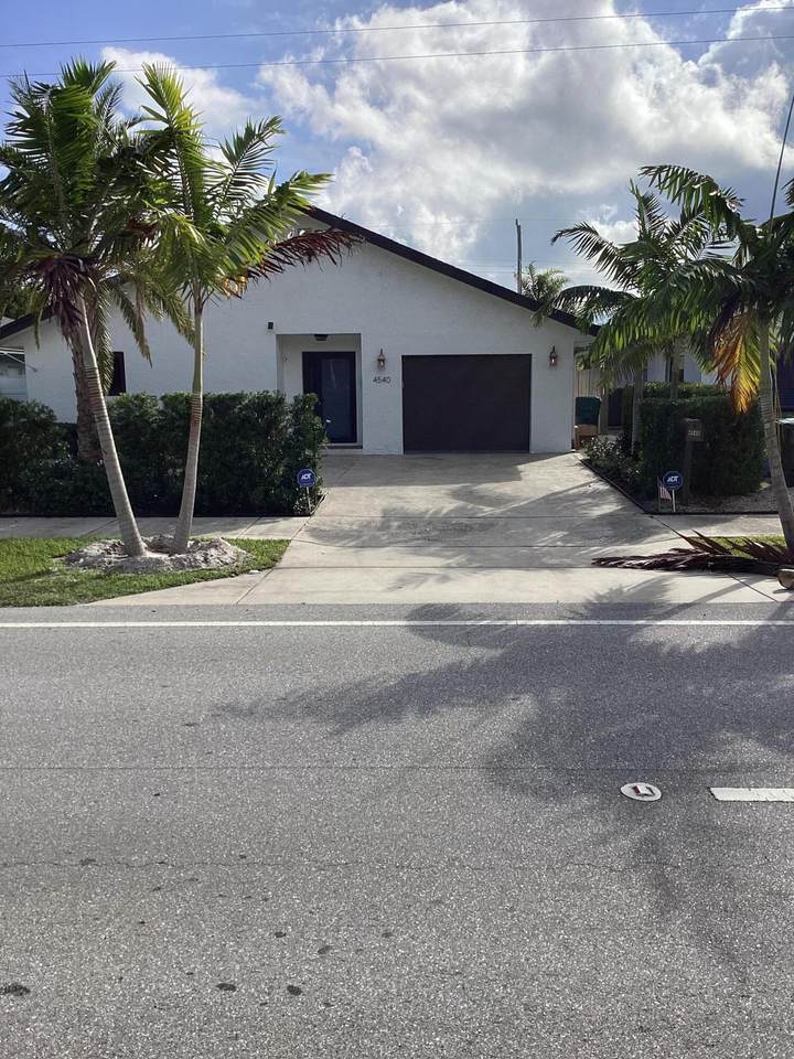 4540 Dixie Highway - Photo 1