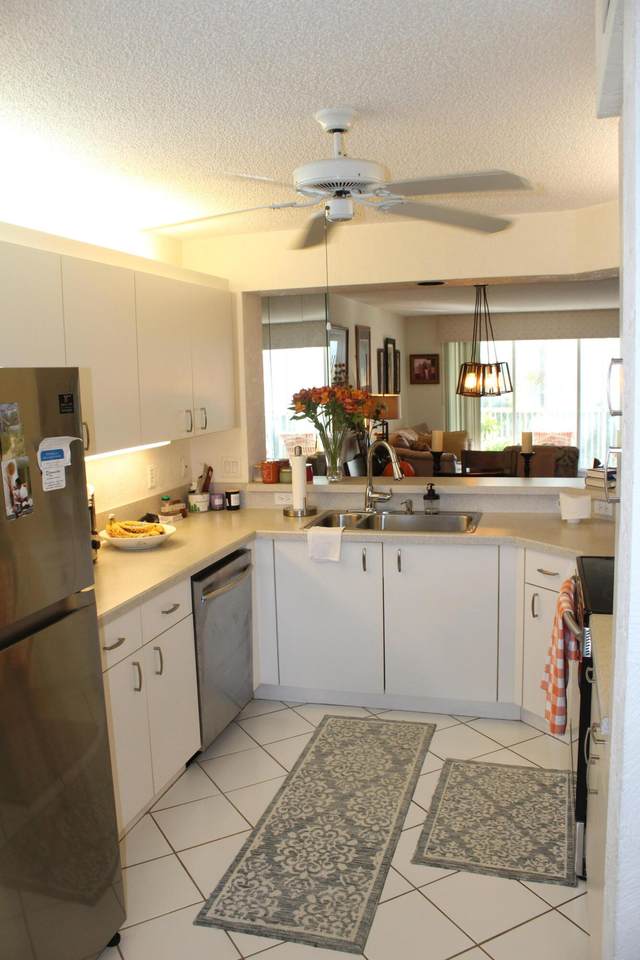 7462 Trent Drive - Photo 1