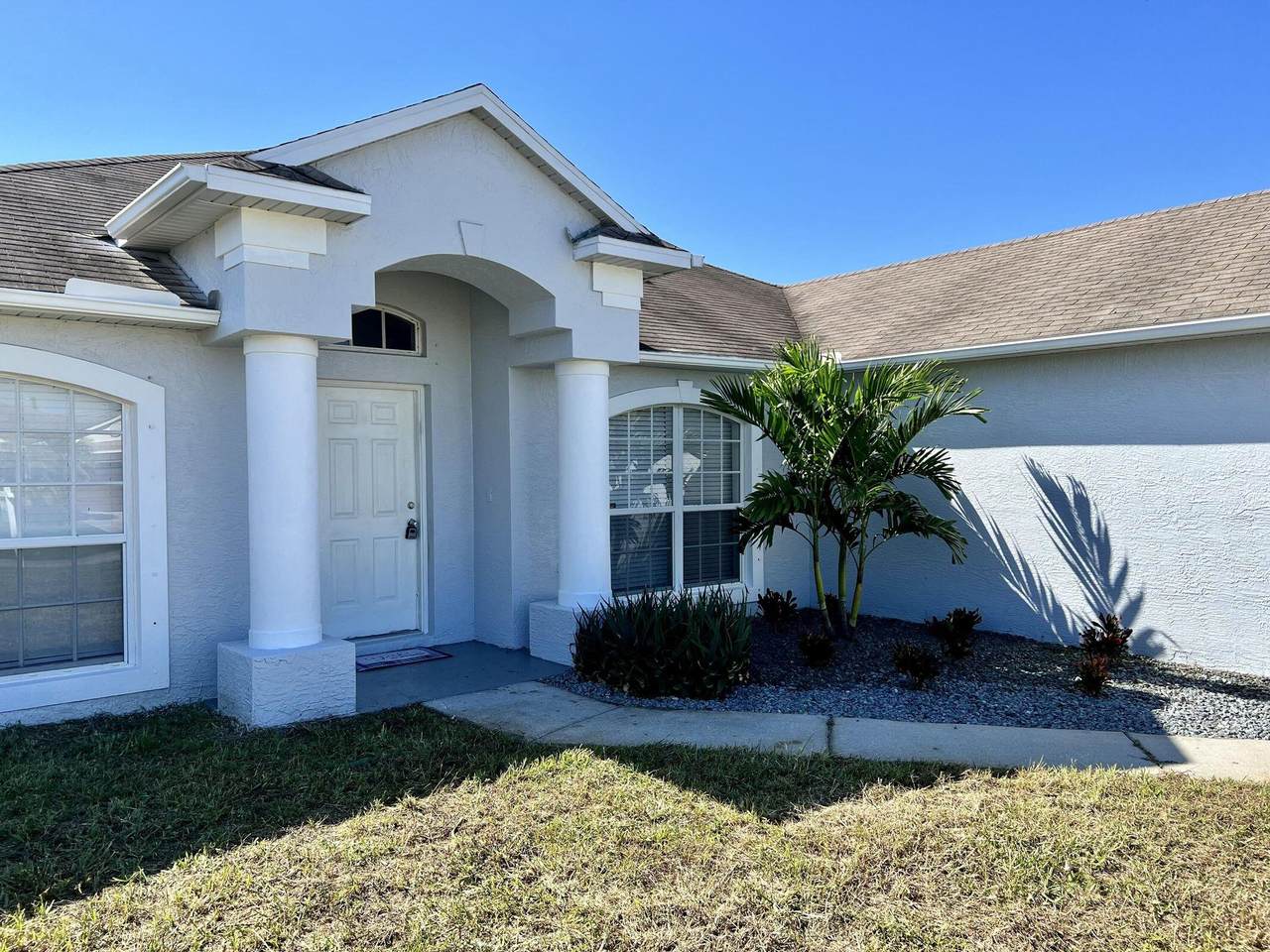 532 Kabot Avenue - Photo 1