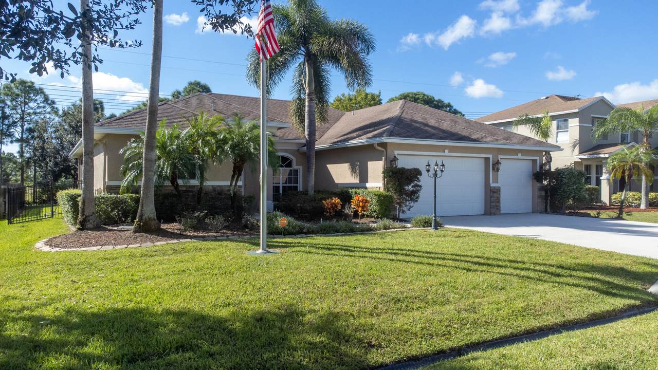 5804 Breezy Brook Court - Photo 1