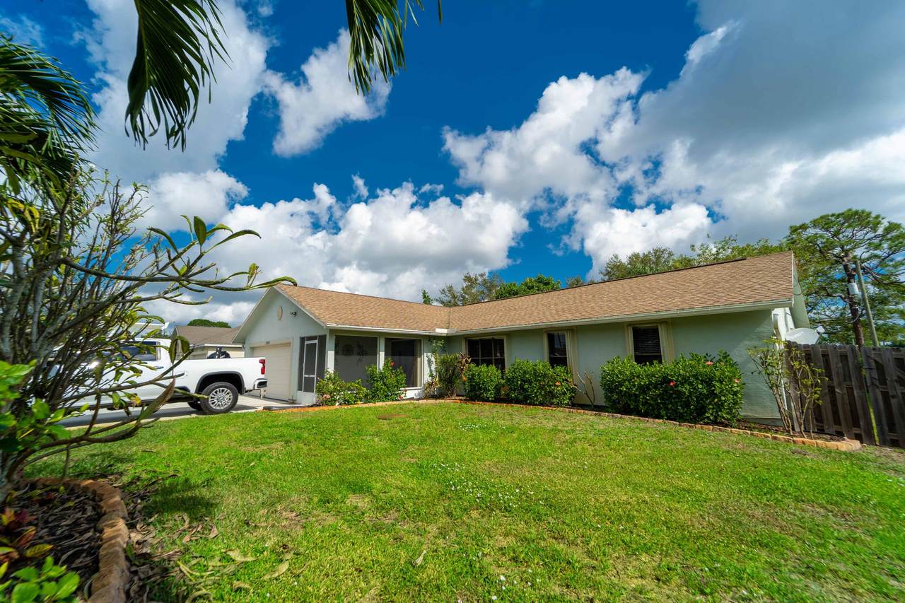 2085 Libra Lane - Photo 1