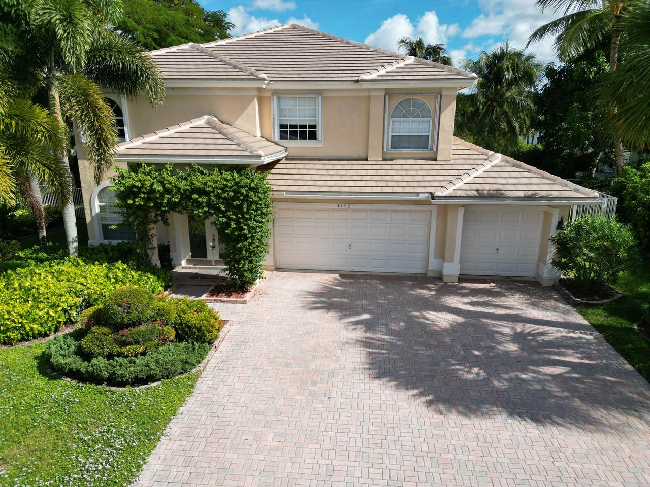 4149 Bahia Isle Circle - Photo 1