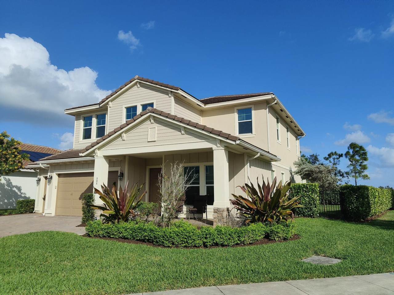 984 Sterling Pine Place - Photo 1
