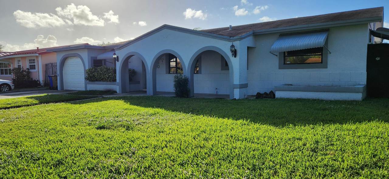 650 11 Drive - Photo 1