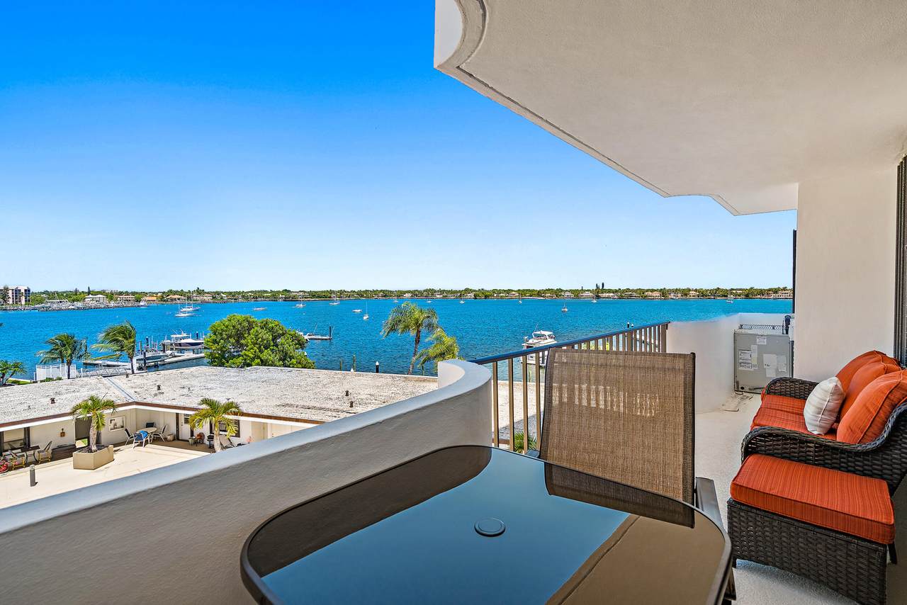 1208 Marine Way - Photo 1