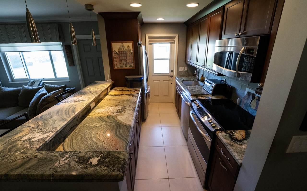 2120 42nd Street - Photo 1