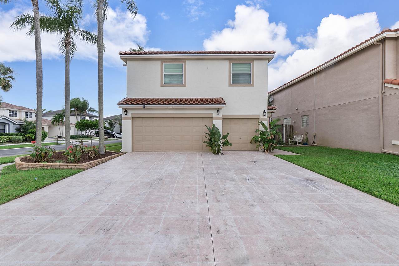 11107 Baybreeze Way - Photo 1
