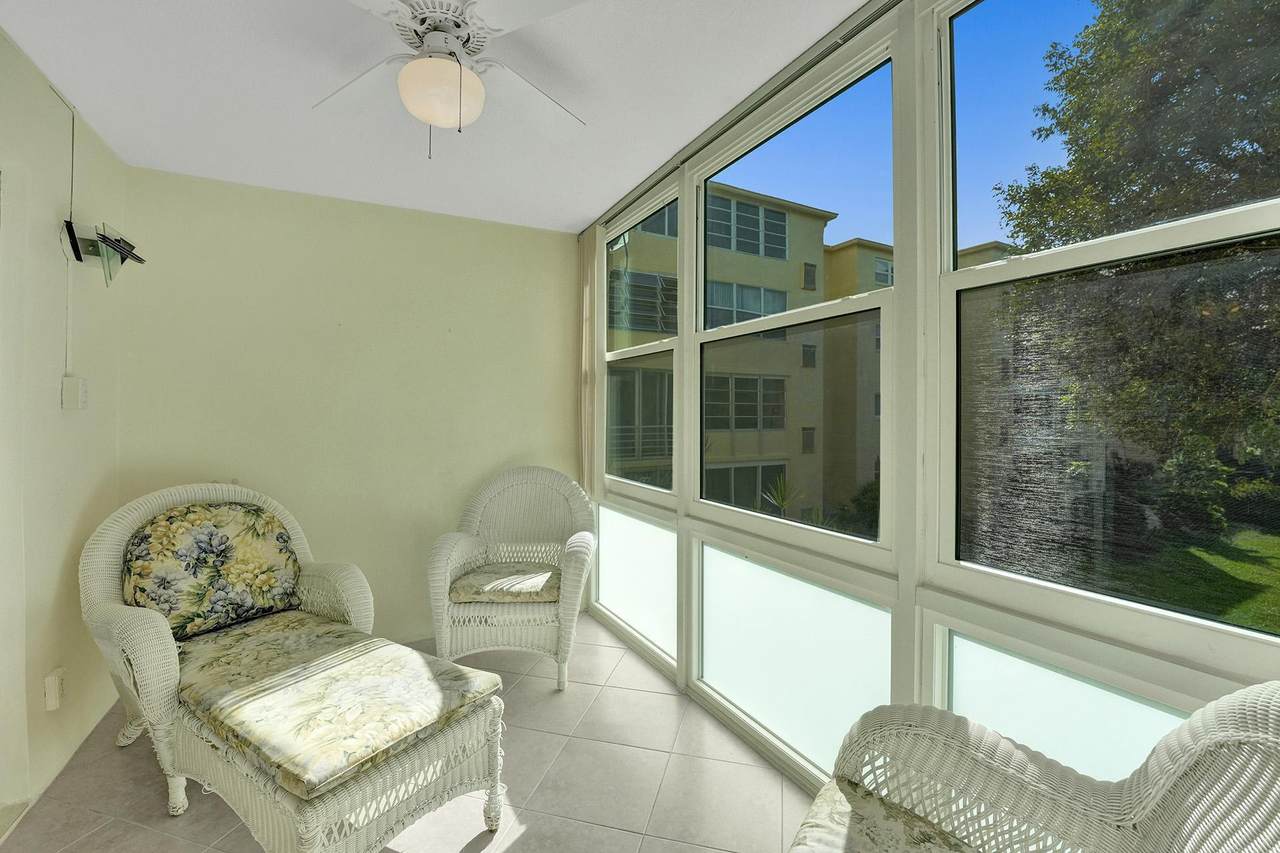 2615 3rd Court - Photo 1