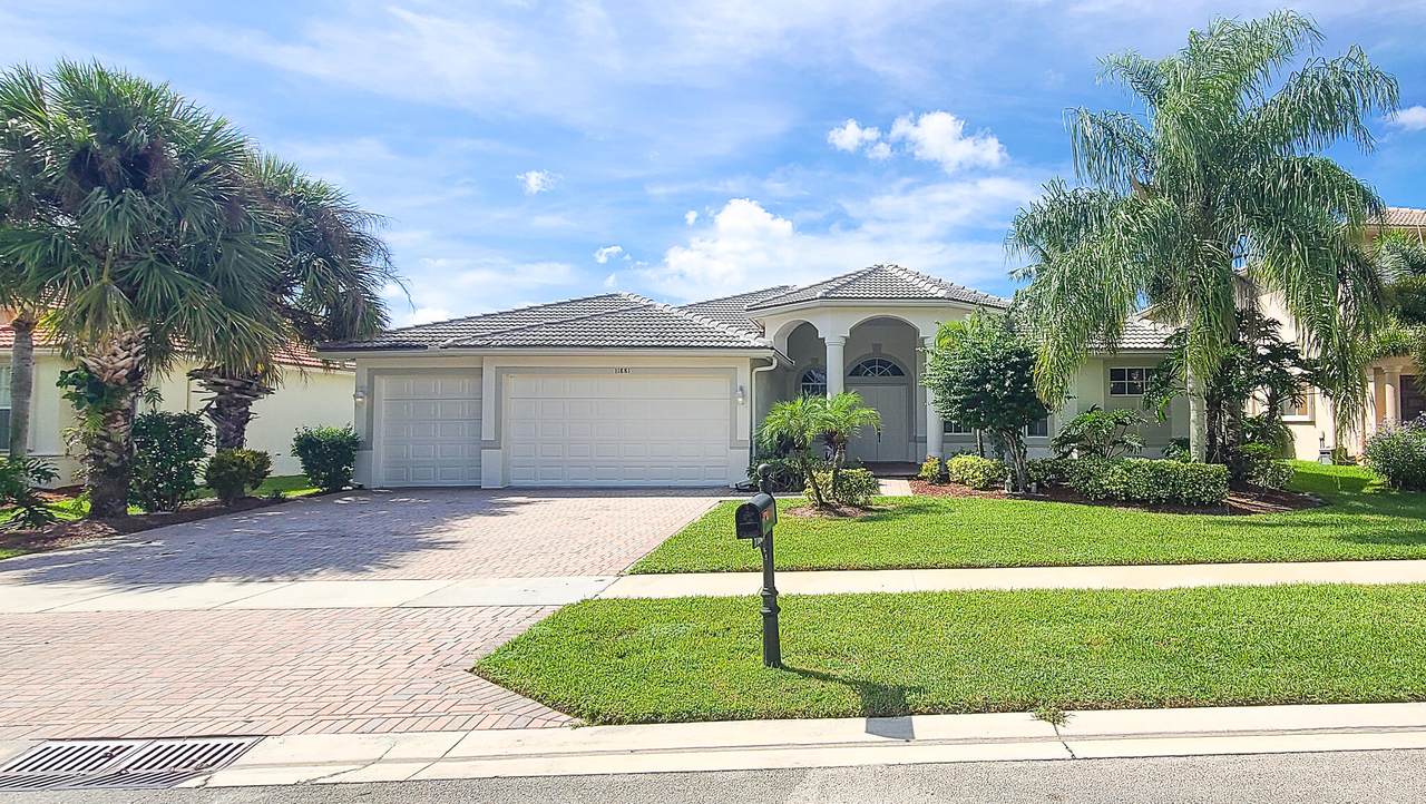 11881 Osprey Pointe Circle - Photo 1