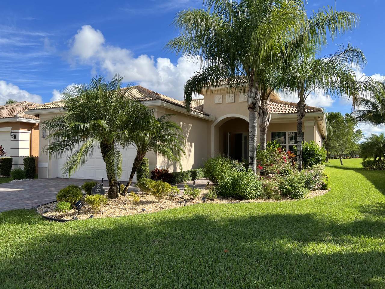 8375 Cloud Peak Drive - Photo 1