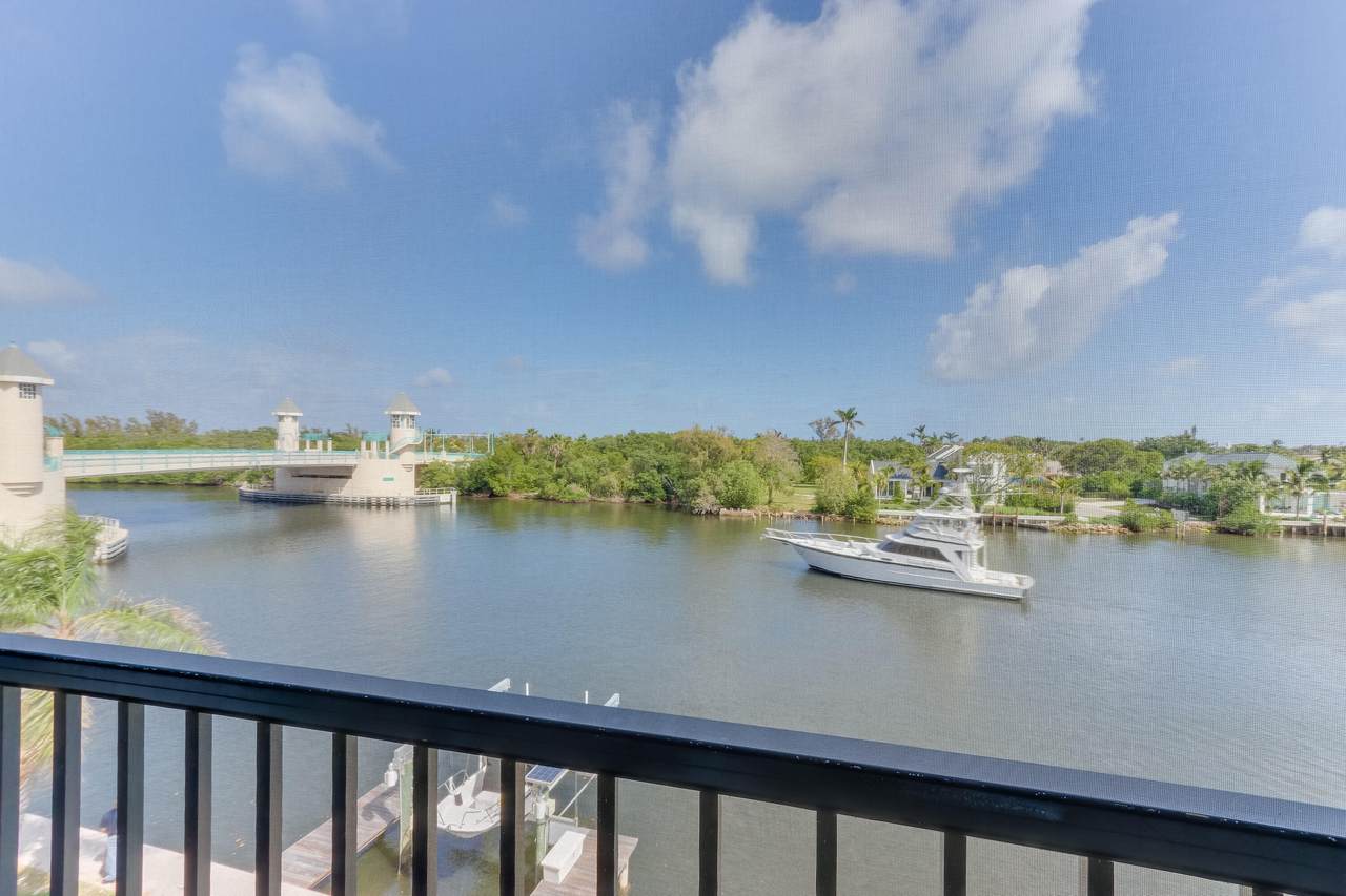 740 Ocean Avenue - Photo 1
