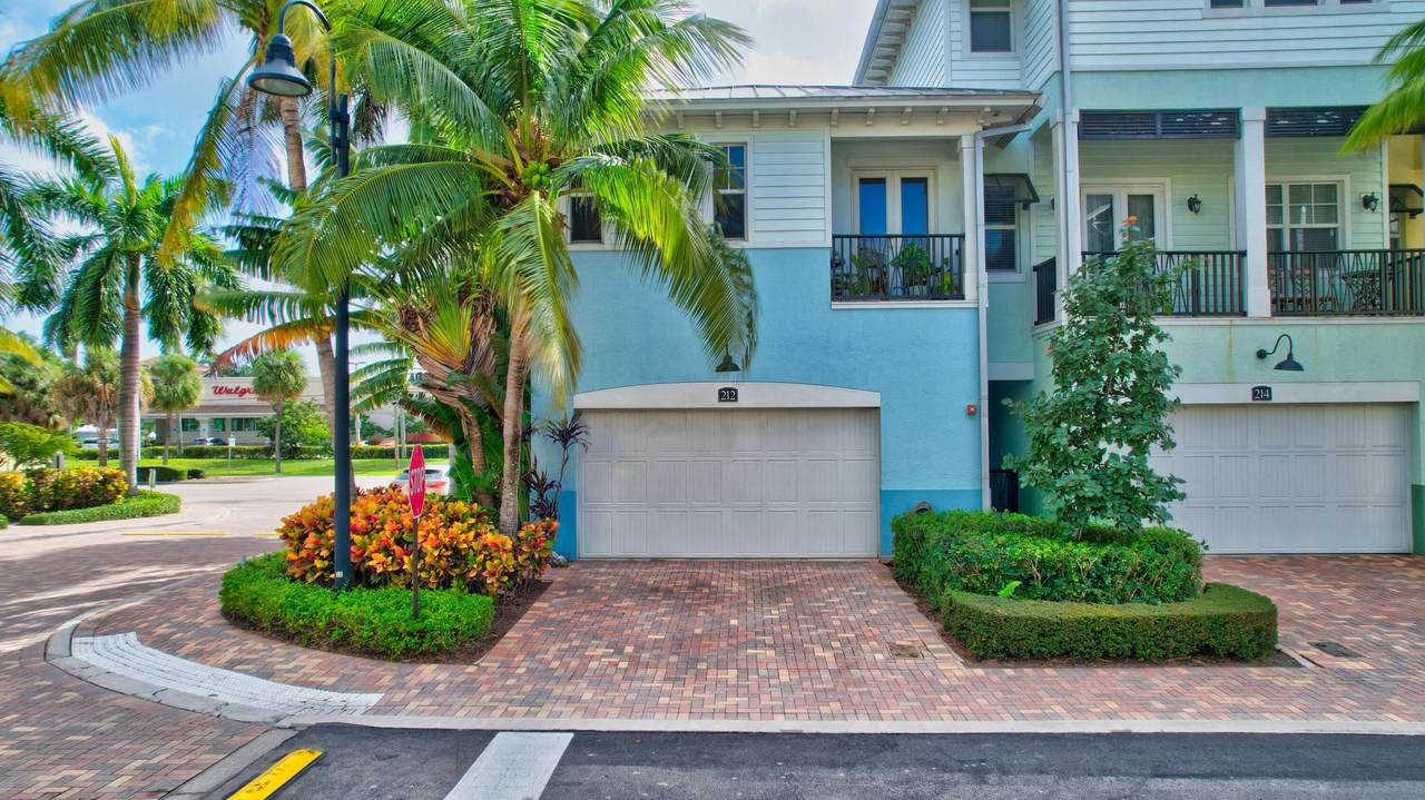 212 Latitude Circle - Photo 1