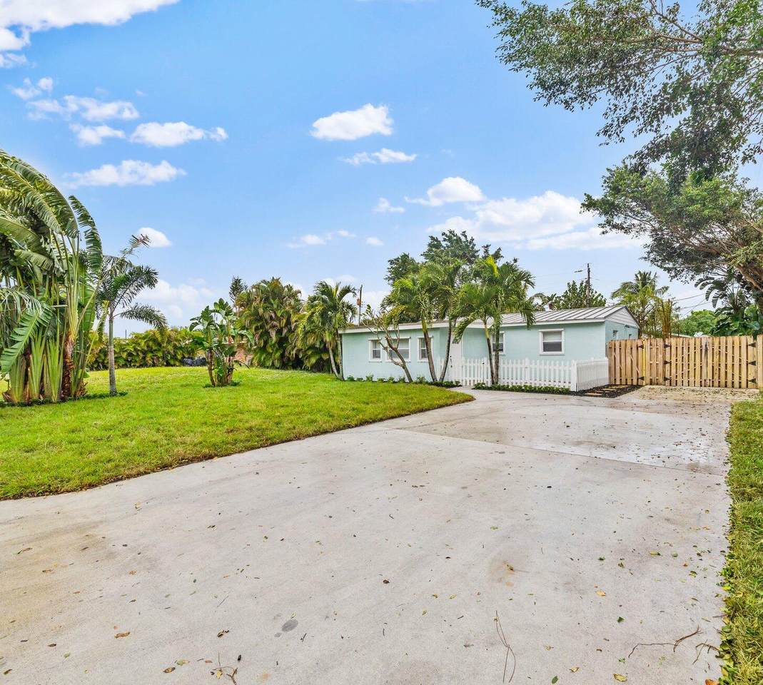 5889 Williamson Road - Photo 1