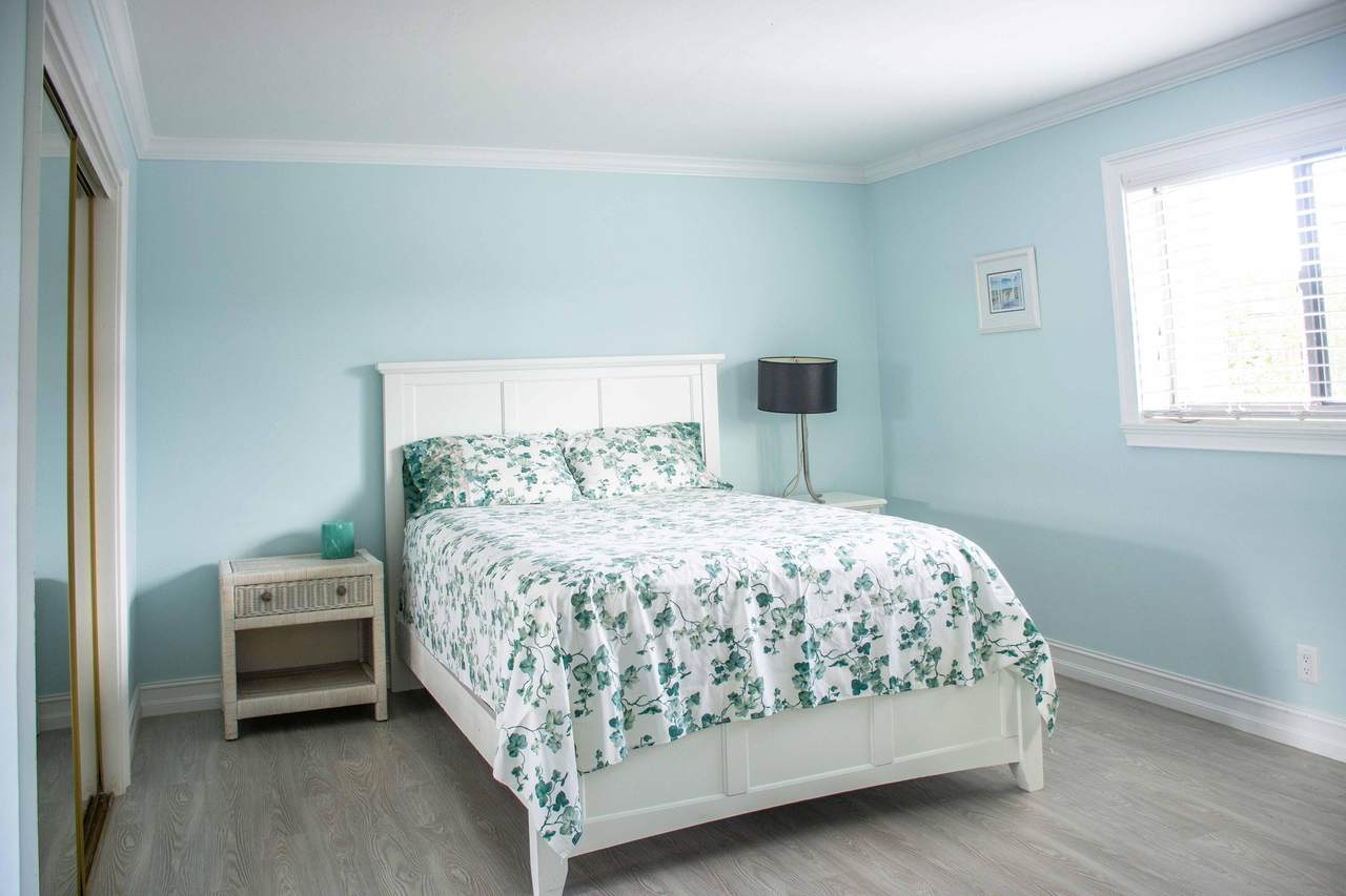 131 Shore Court - Photo 1
