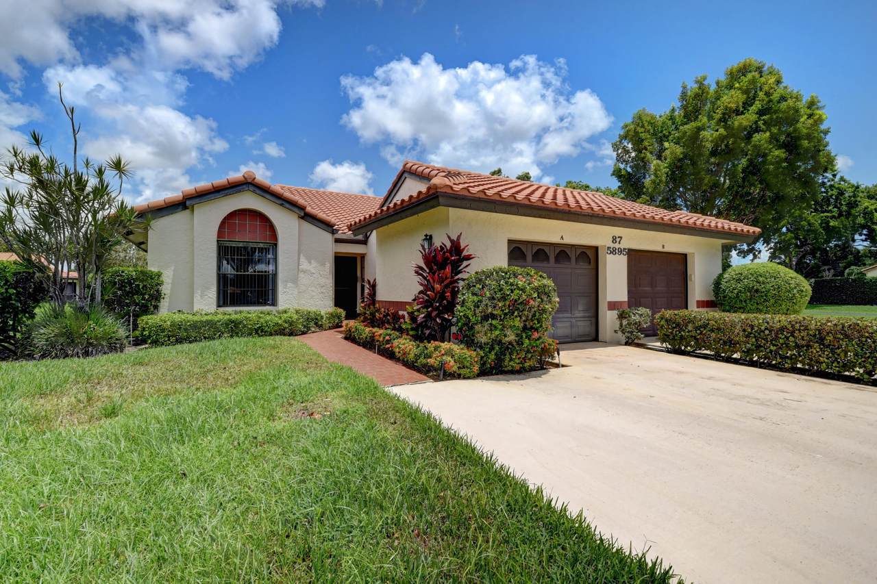 5895 Autumn Lake Lane - Photo 1