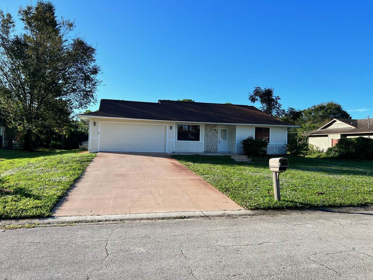 1655 20th Street - Photo 1