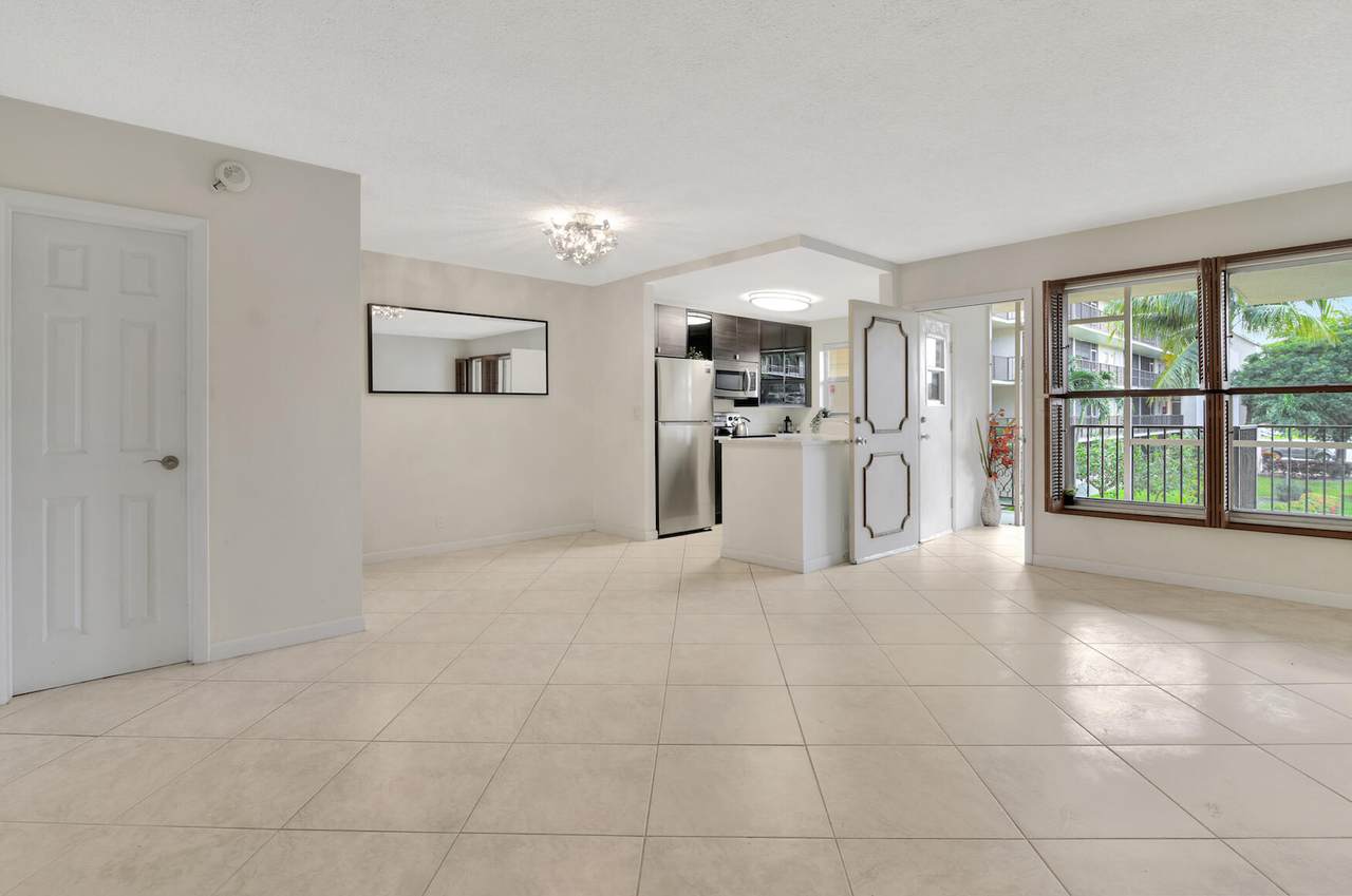 804 7th Street - Photo 1